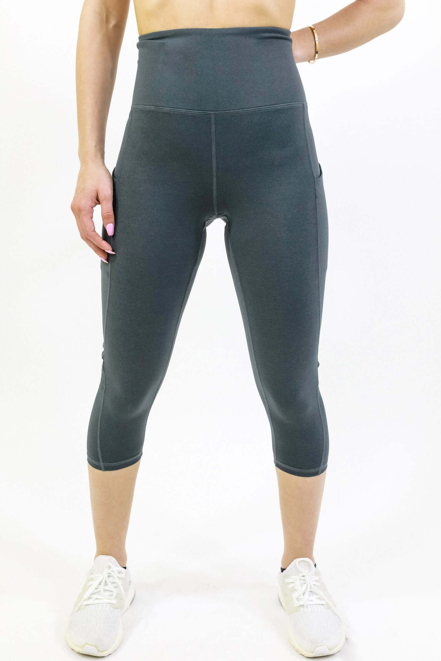 Seajoy Athletic High-waisted Capri Leggings With Hip Pockets