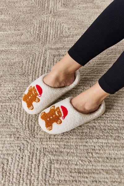 Melody Gingerbread Man Christmas Cozy Slippers