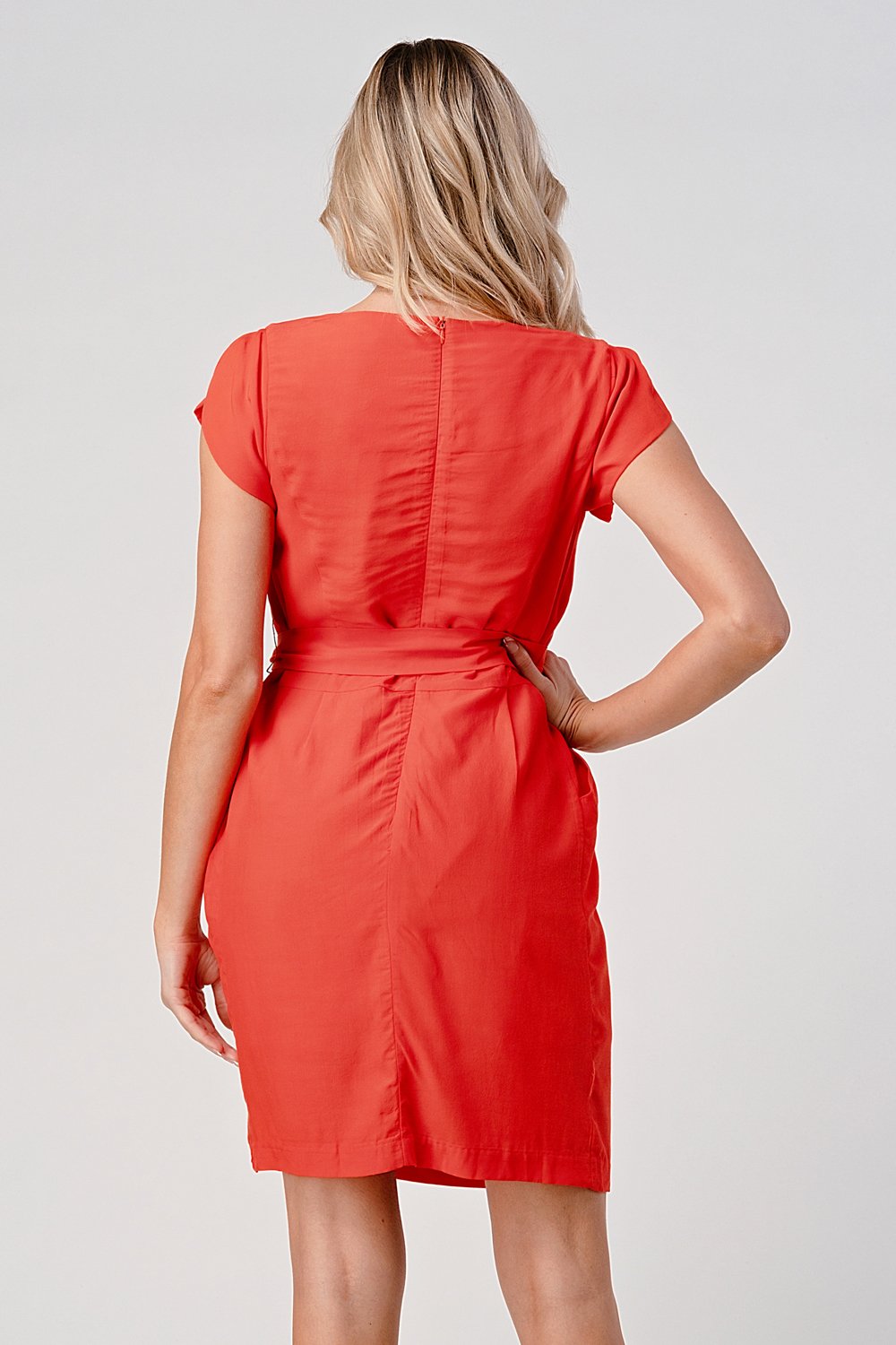 ARROW Elegant Cap-Sleeve Dress with Tie Waist