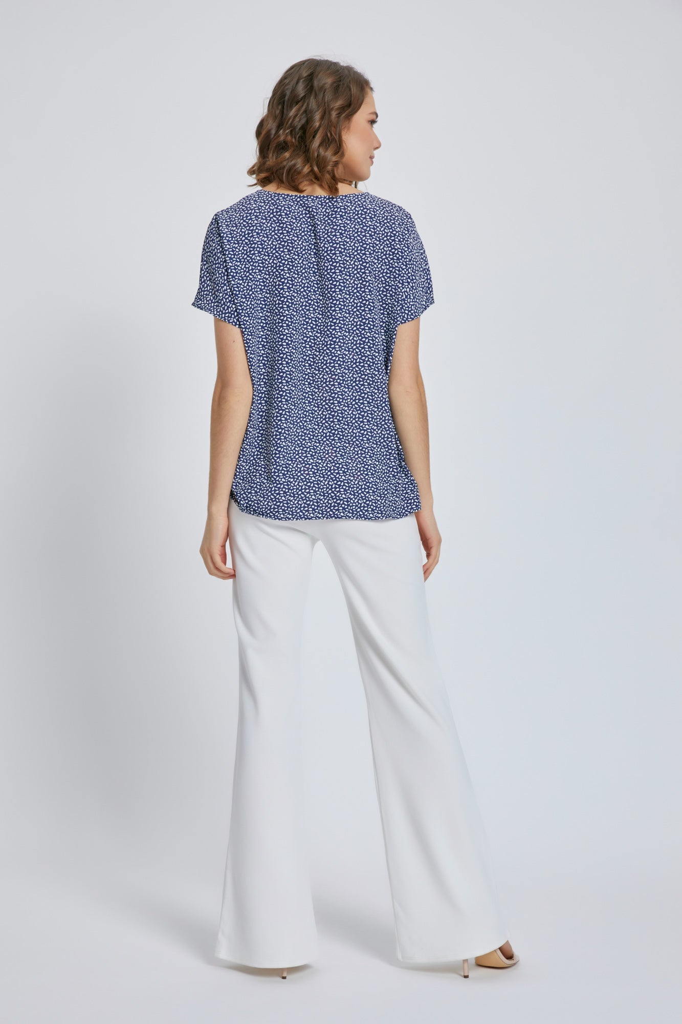ARROW V-Neck Wrap Top