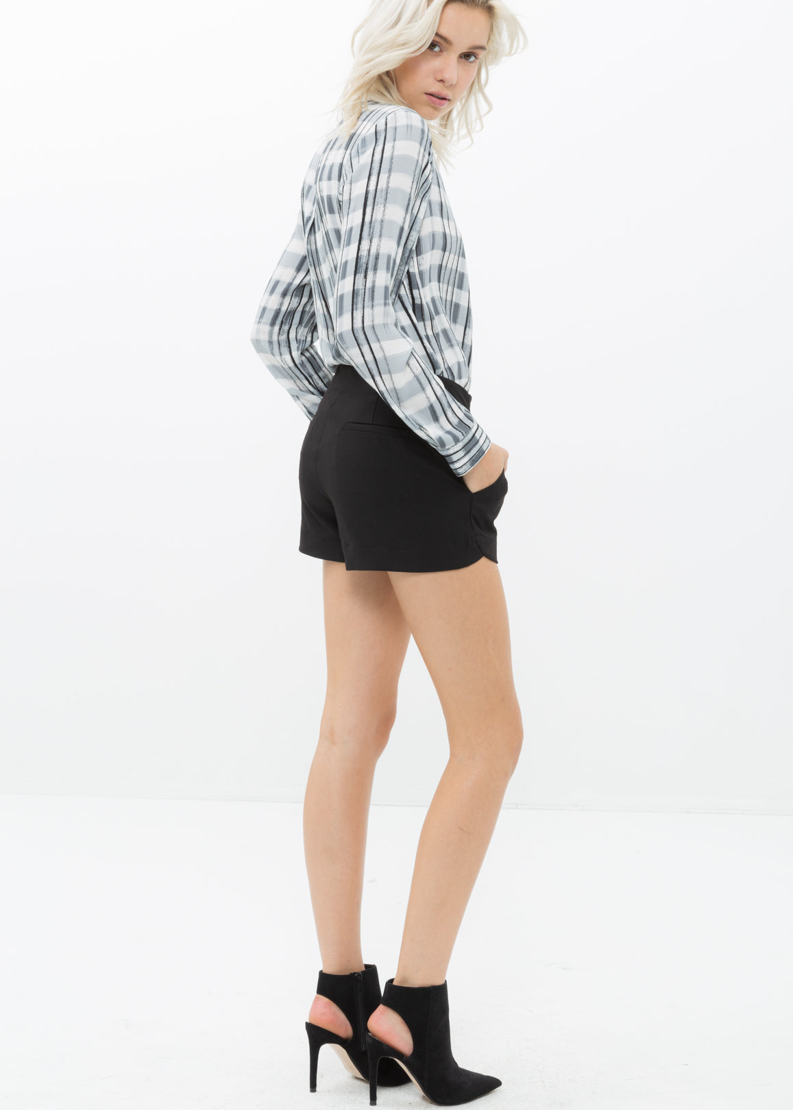 The Meridian Tailored Short