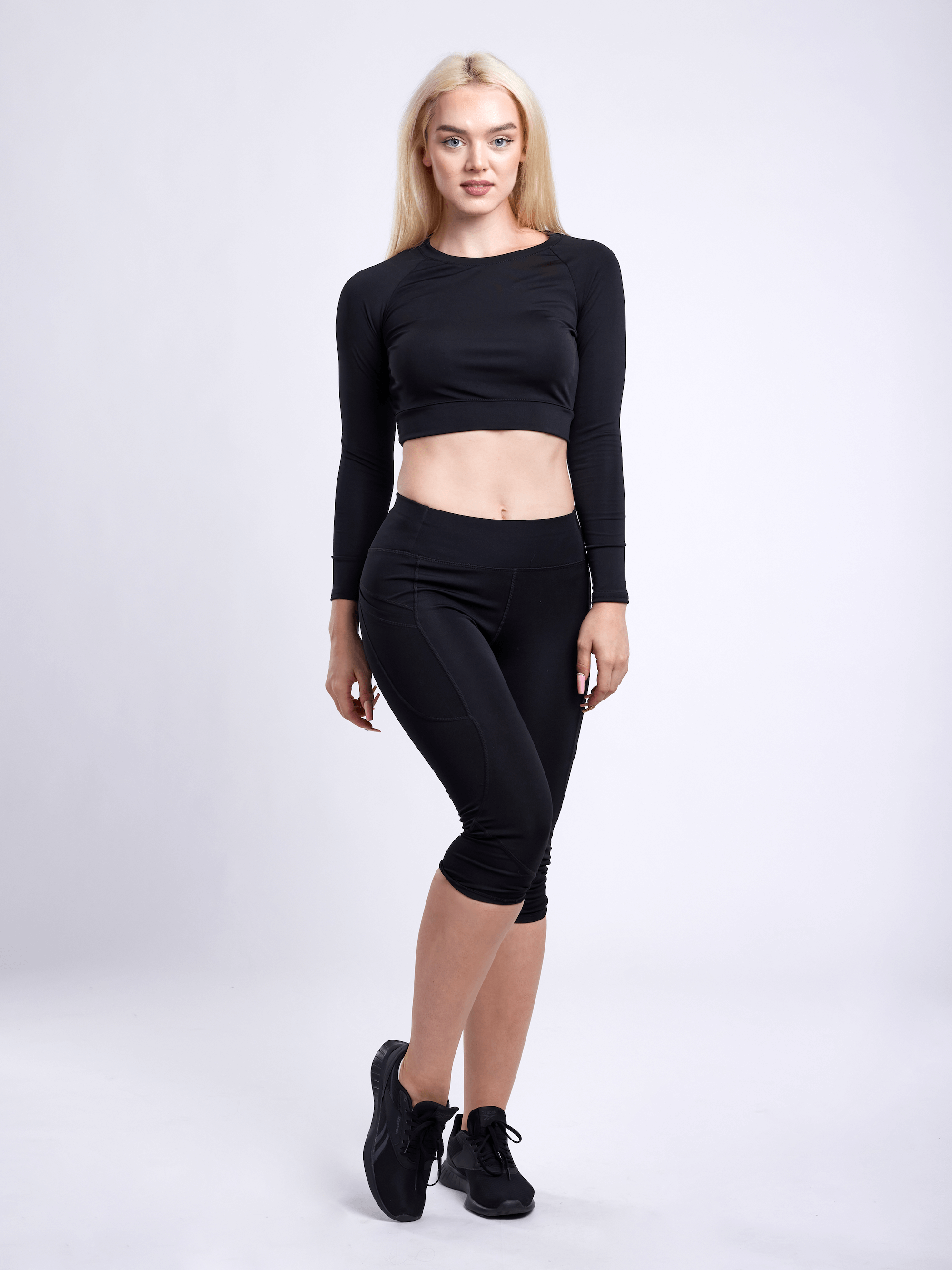 Mid-rise Capri Fitness Leggings With Side Pockets