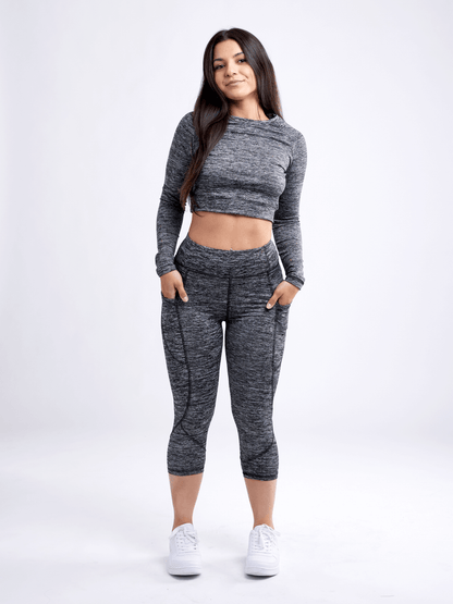 Mid-rise Capri Fitness Leggings With Side Pockets