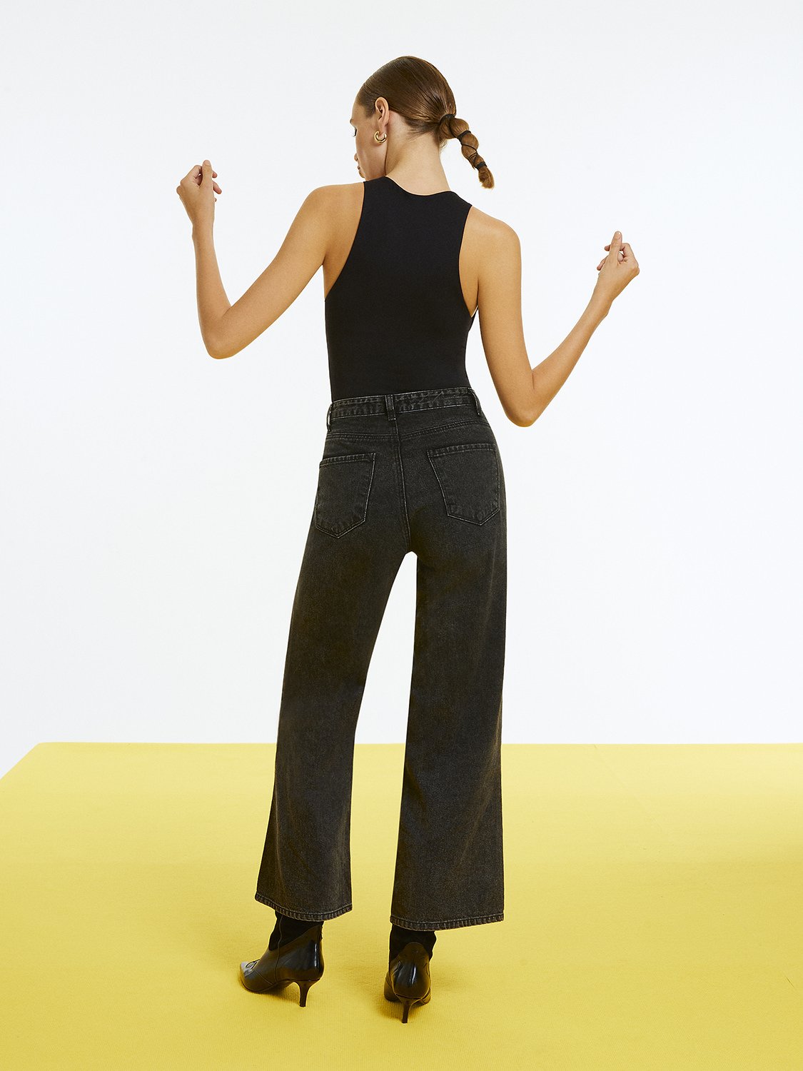 Brooklyn Brown High-Waisted Jeans