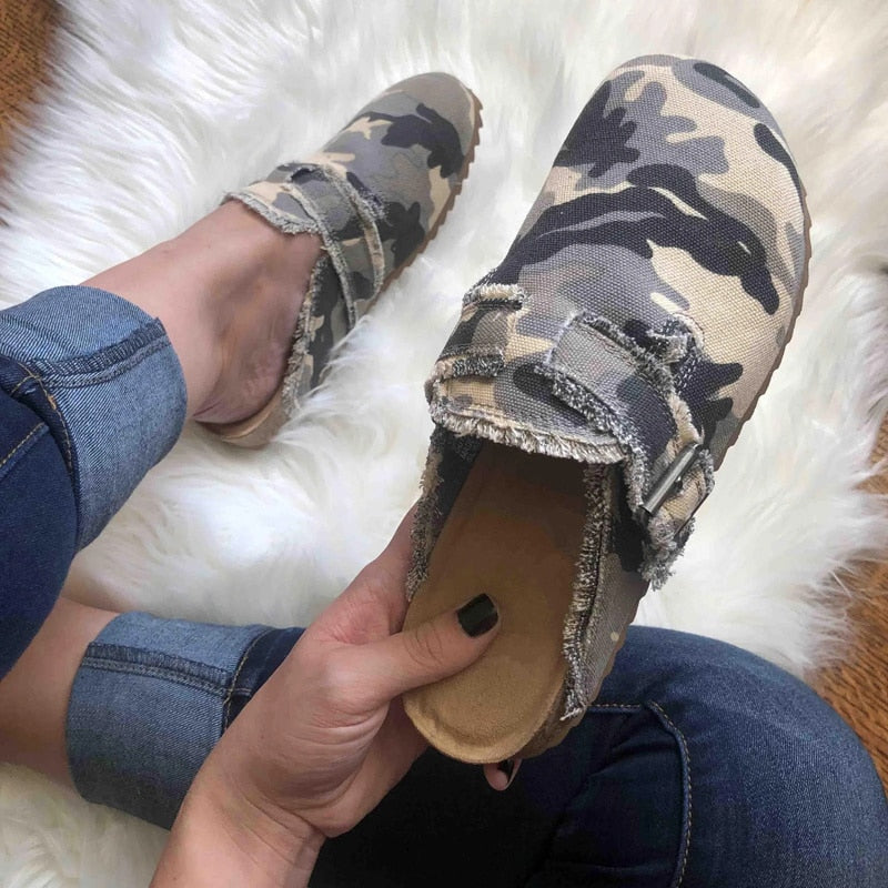Lucy Mao Vintage Casual Clogs