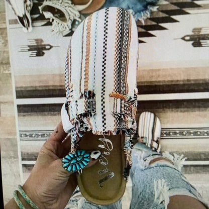 Lucy Mao Vintage Casual Clogs