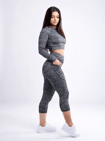 Mid-rise Capri Fitness Leggings With Side Pockets